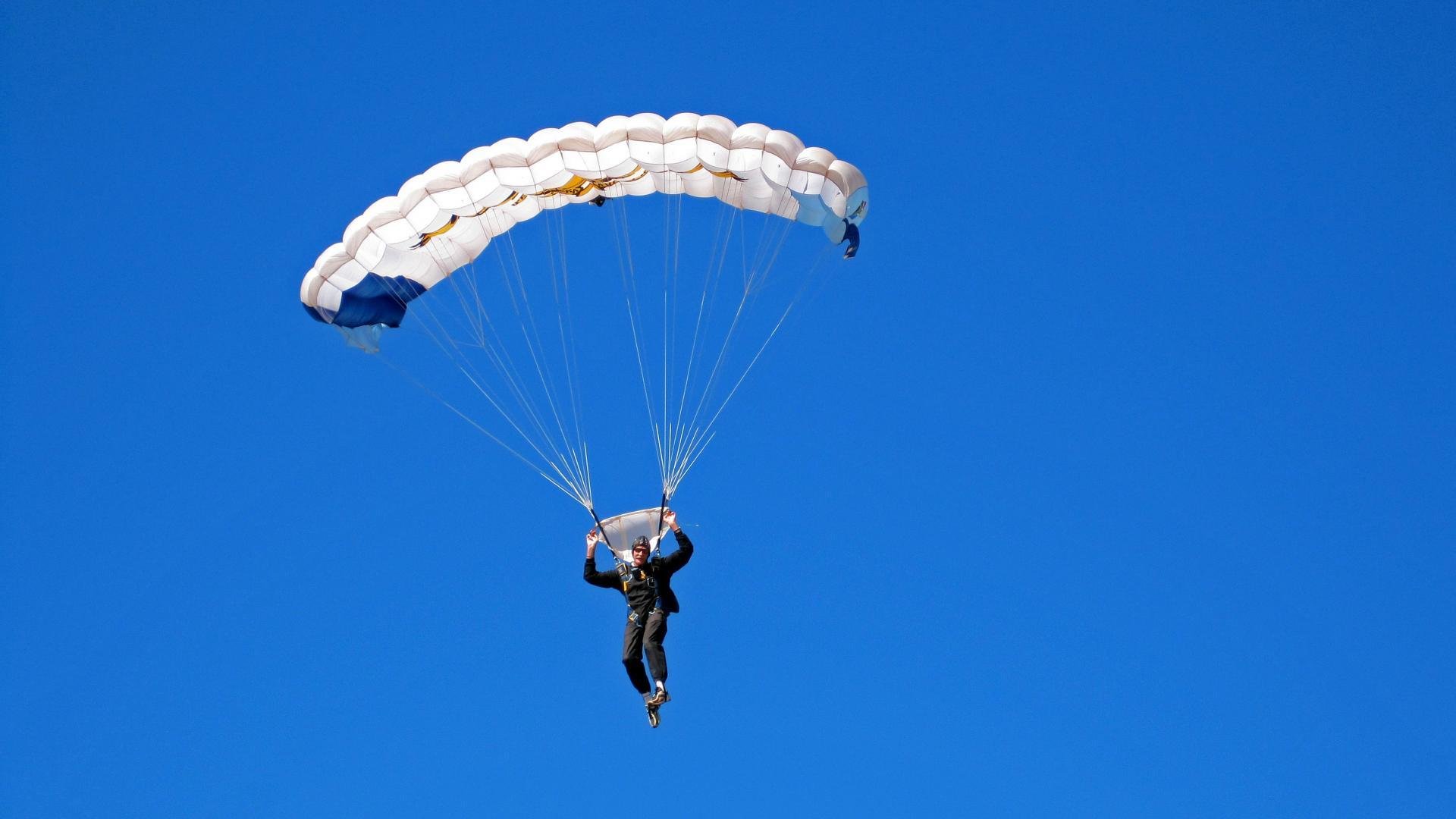 乔治·巴尔：全黑队防线的“定海神针”，出色的防守技术为全队保驾护航