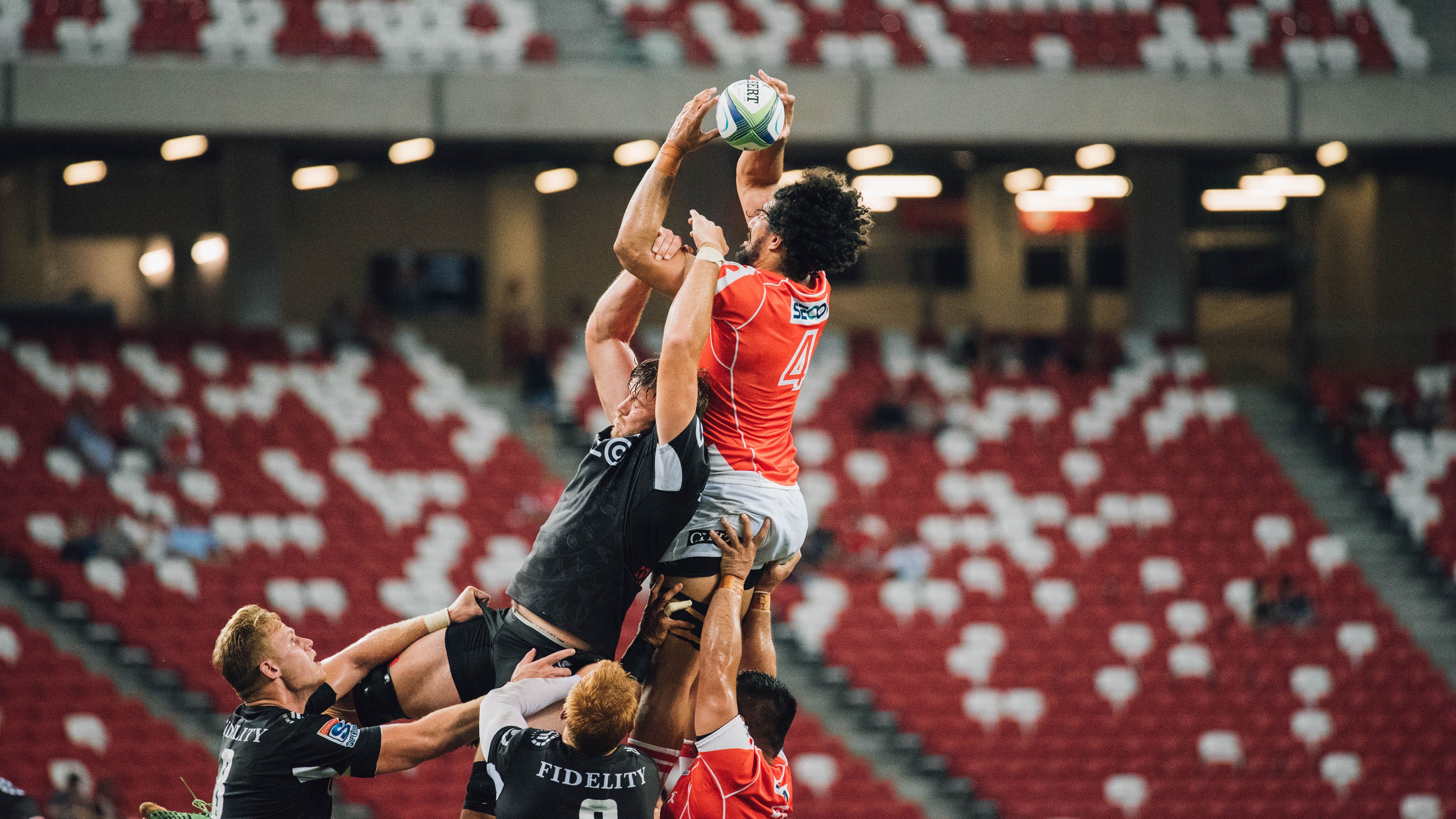 自由泳接力突尼斯男队配合默契，4×200自由泳接力世界记录