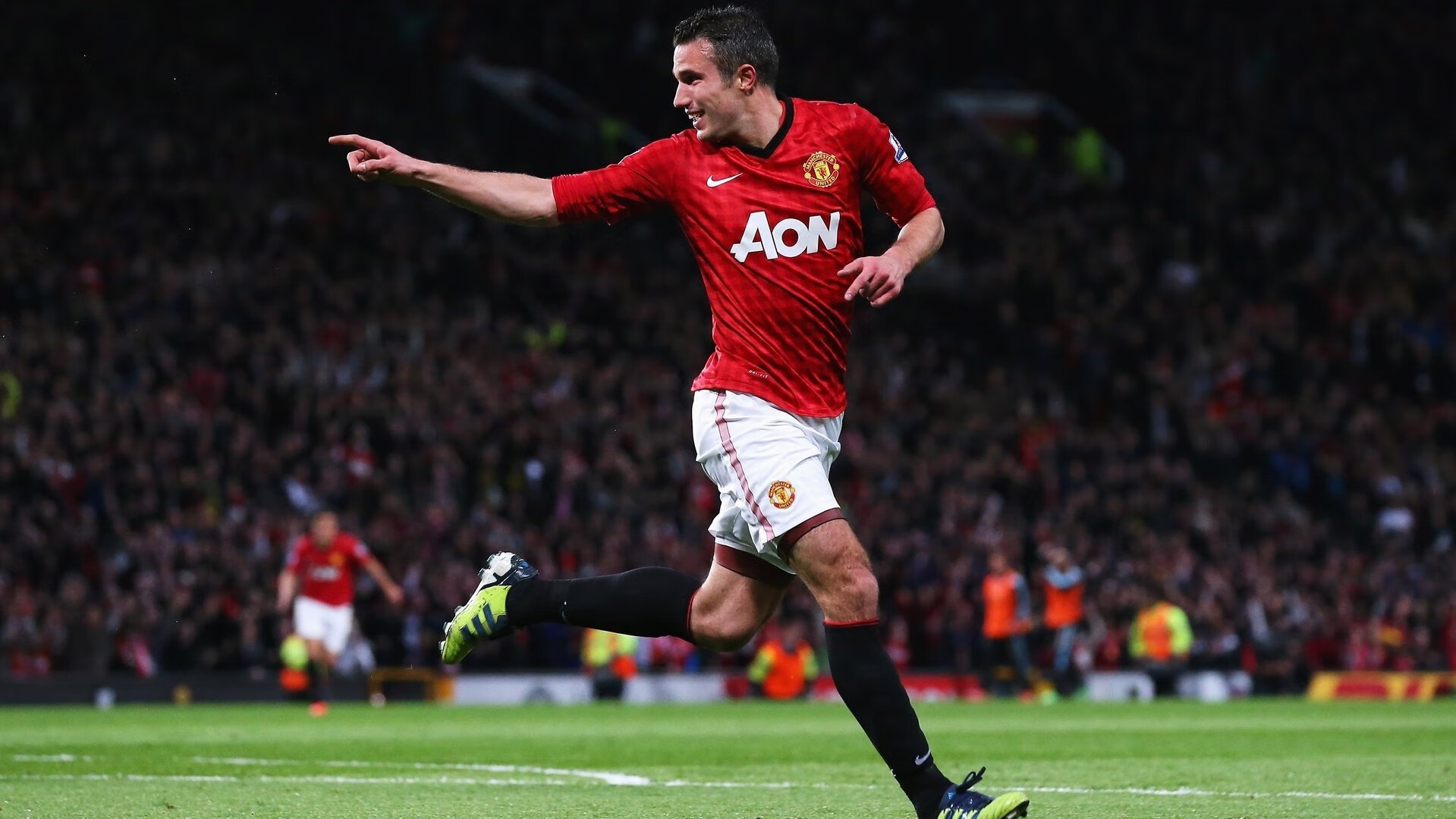 开云综合服务-雷霆替补后卫在封闭训练中展现领袖气质，雷霆队训练